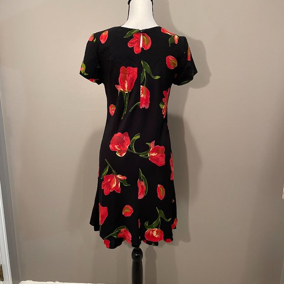 Hampton Dress Co. Vintage Red Rose Ruffled Hem Dress  sz 8  Very Nice!! EUC - Picture 4 of 6